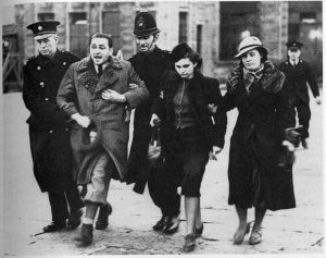 Jewish_refugees_at_Croydon_airport_1939