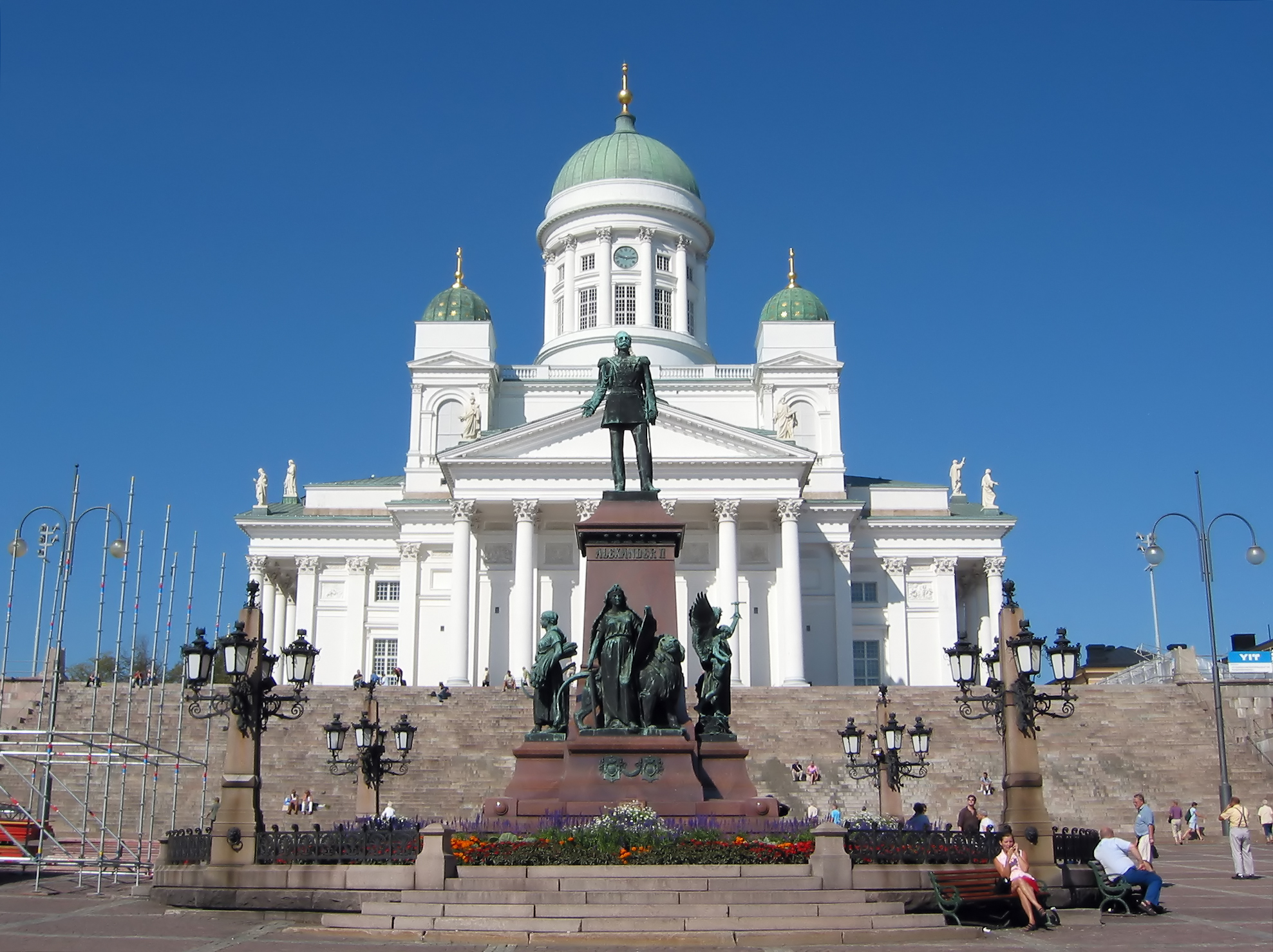 Suomalaisista Tuli Keisarin Uskollisia Alamaisia HiMa